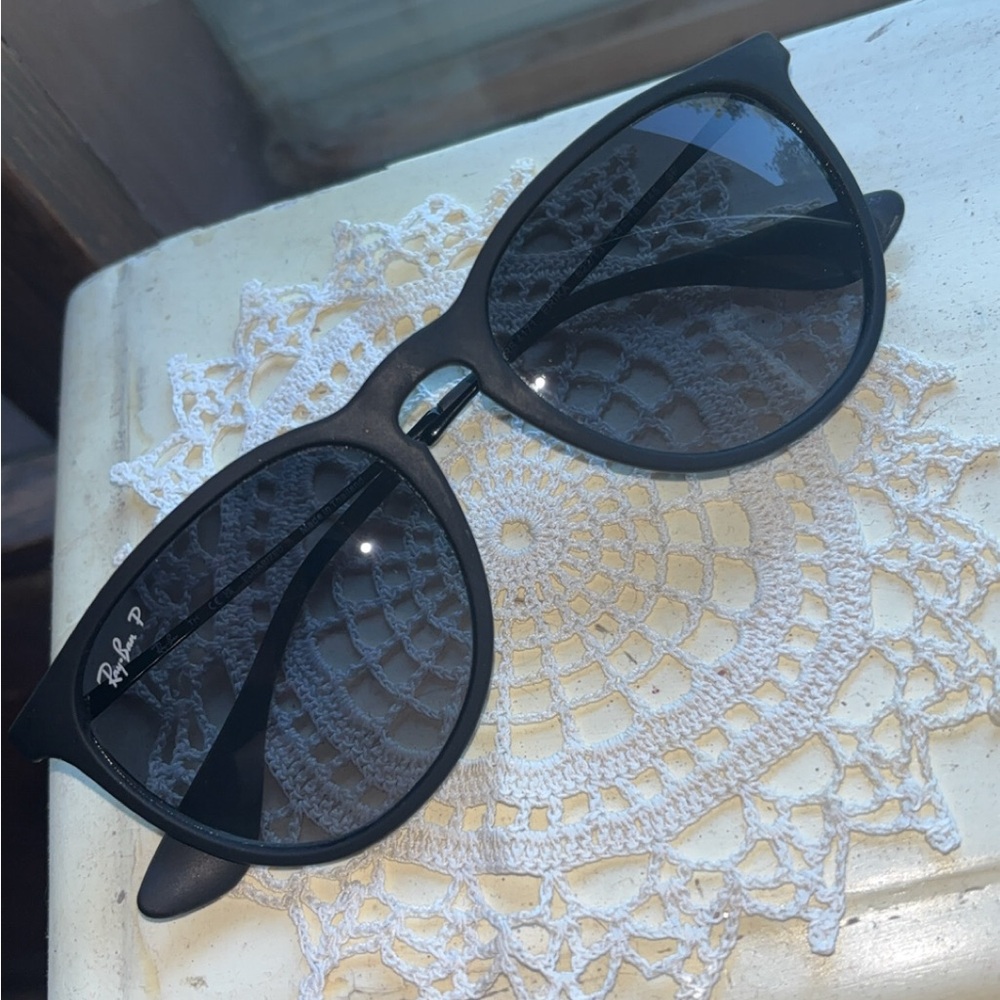 Ray-Ban Matte Black Polarized Sunglasses